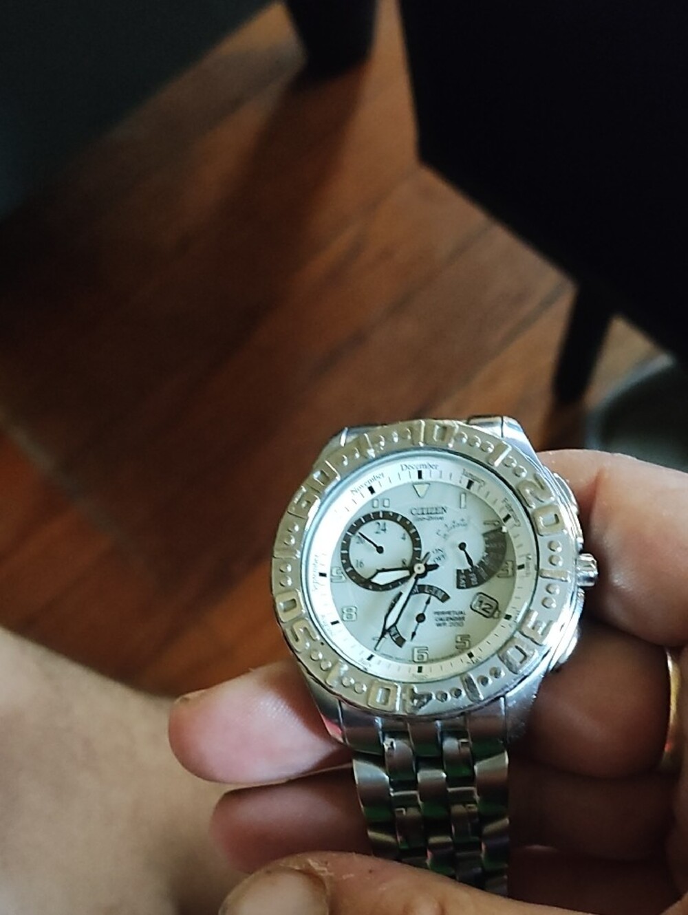 Watch - Picture 2 of 3